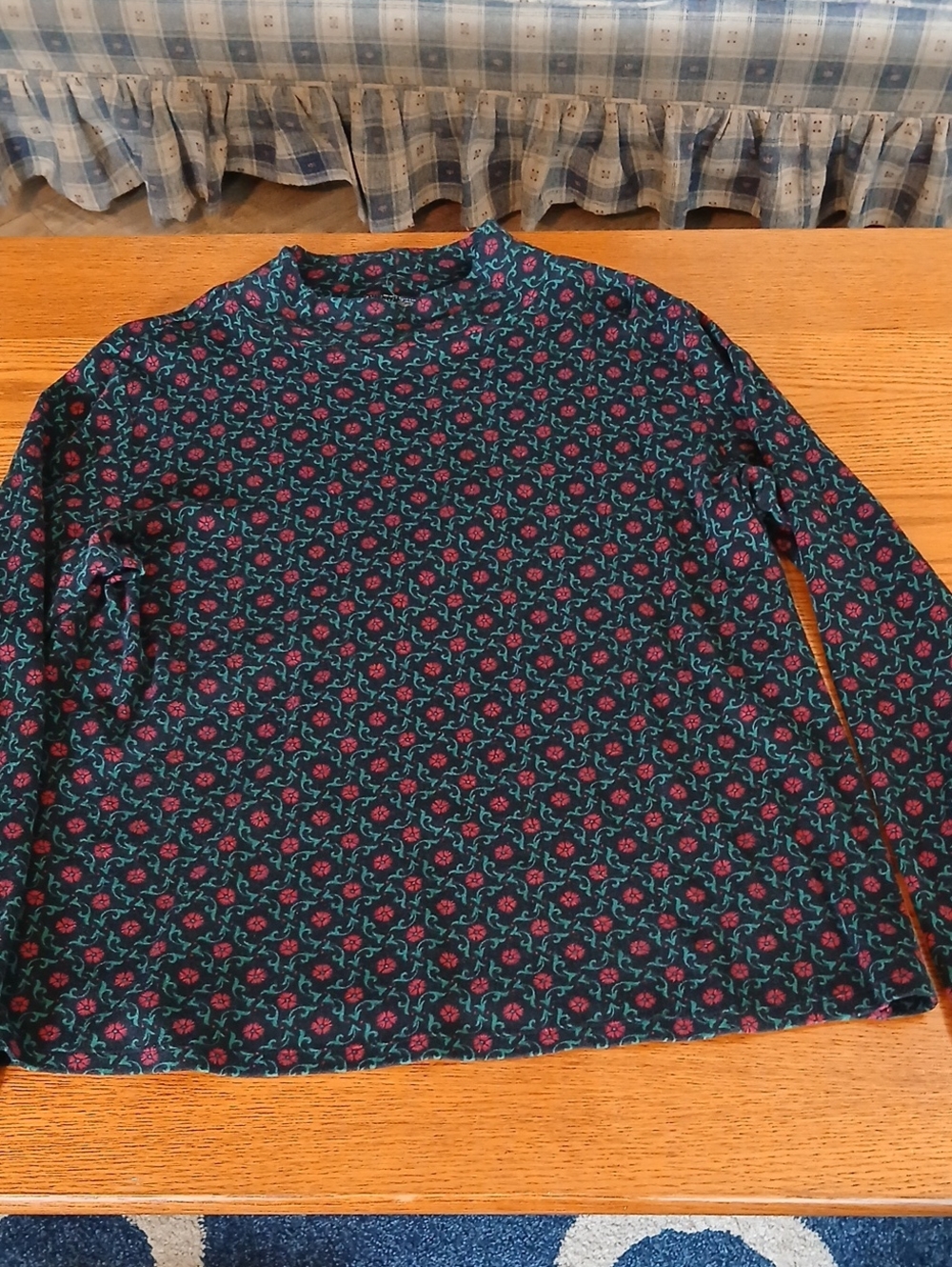 Women's Long-Sleeve Crewneck Shirt in Teal with Pink Floral Print